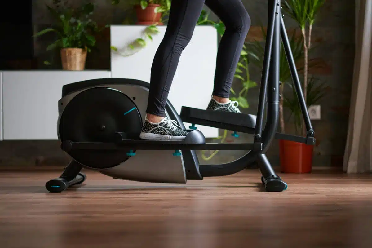 Du statique à la vraie performance : reprogrammez votre session de vélo elliptique